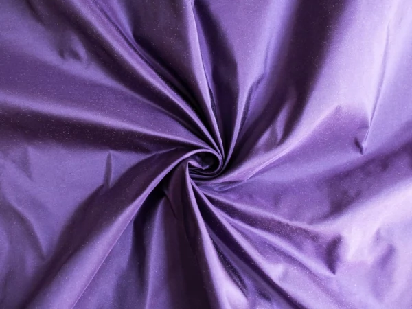 Шелк фиолетовый дюпон арт. 10676
